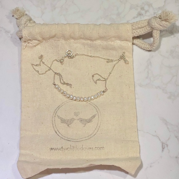 New in Box Freshwater Pearl Bar Necklace - Picture 4 of 4